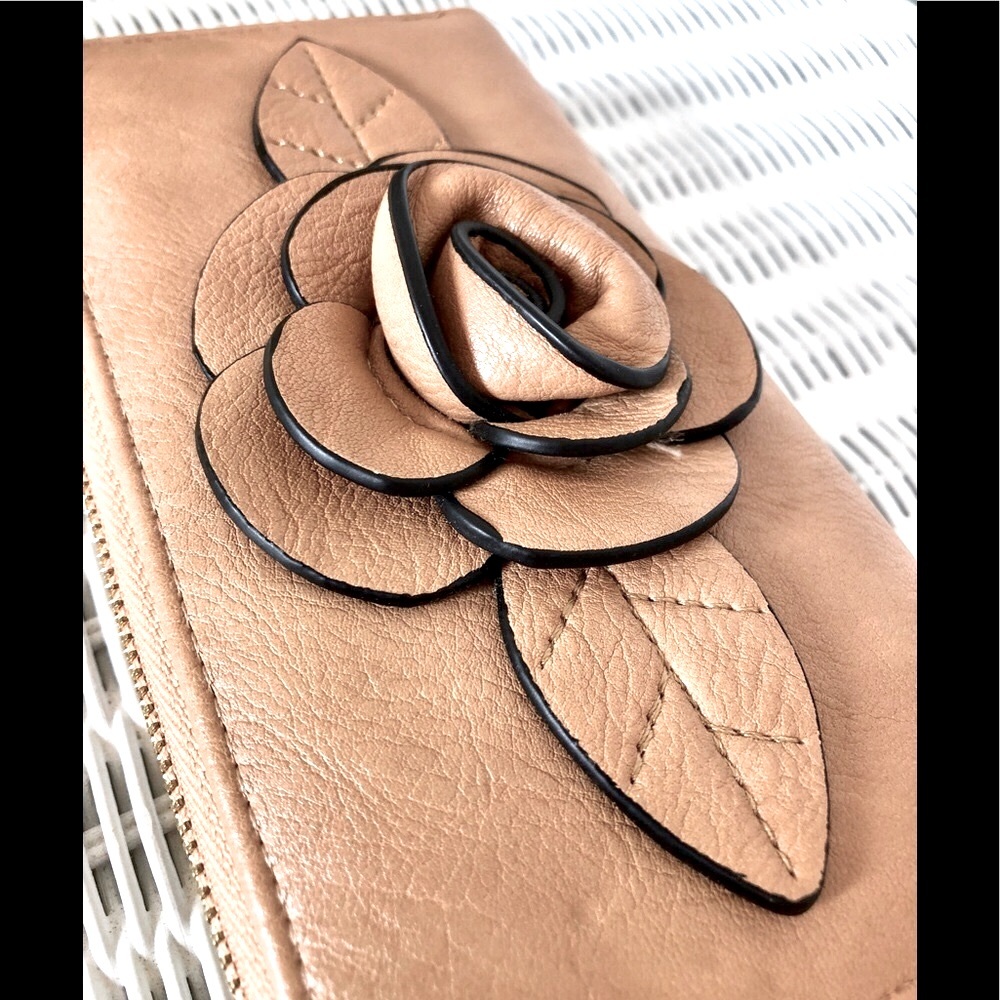 Boston Proper Wallet, wristlet, full zip Leather Rose ttim Full size